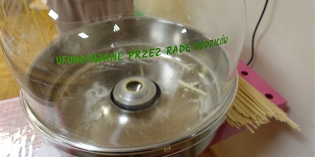 Powiększ grafikę: american-dream-disco-andrzejkowe-zakonczenie-tygodnia-kultury-amerykanskiej-661901.jpg