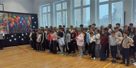 Powiększ grafikę: apel-podsumowujacy-i-polrocze-674726.jpg