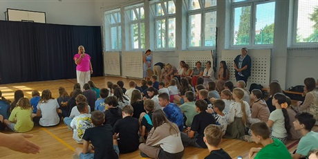 Powiększ grafikę: apel-podsumowujacy-ii-semestr-704517.jpg