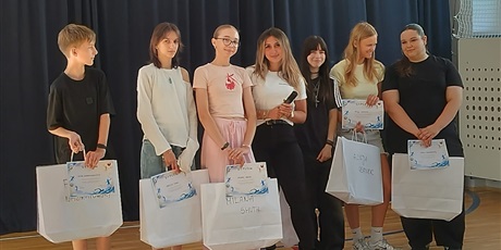 Powiększ grafikę: apel-podsumowujacy-ii-semestr-704520.jpg