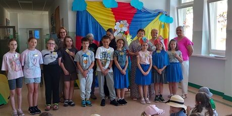 Powiększ grafikę: apel-podsumowujacy-ii-semestr-704569.jpg