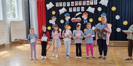 Powiększ grafikę: apele-podsumowujace-prace-szkoly-w-ii-semestrze-628621.jpg