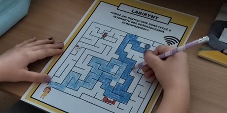 Powiększ grafikę: dzien-bezpiecznego-internetu-674363.jpg