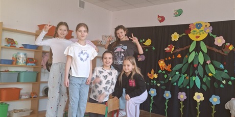 Powiększ grafikę: dzien-kobiet-w-swietlicy-682683.jpg