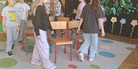 Powiększ grafikę: dzien-kobiet-w-swietlicy-682689.jpg