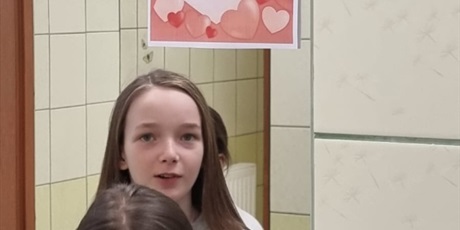 Powiększ grafikę: dzien-kochania-siebie-i-walentynki-w-naszej-szkole-675894.jpg