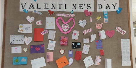 Powiększ grafikę: dzien-kochania-siebie-i-walentynki-w-naszej-szkole-675902.jpg