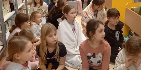 Powiększ grafikę: dzien-pluszowego-misia-w-swietlicy-659427.jpg