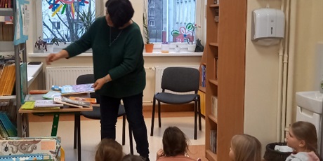 Powiększ grafikę: dzien-pluszowego-misia-w-swietlicy-659429.jpg