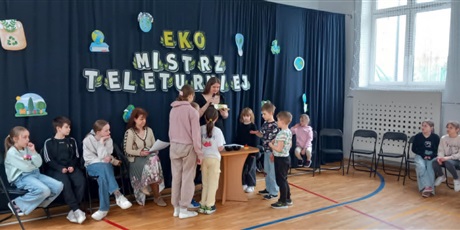 Powiększ grafikę: eko-mistrz-pelen-emocji-teleturniej-ekologiczny-691791.jpg