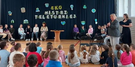 Powiększ grafikę: eko-mistrz-pelen-emocji-teleturniej-ekologiczny-691802.jpg
