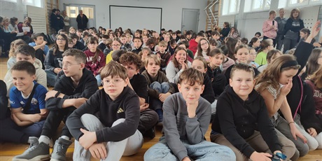 Powiększ grafikę: eko-mistrz-pelen-emocji-teleturniej-ekologiczny-691834.jpg