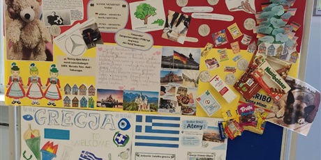 Powiększ grafikę: europejski-dzien-jezykow-w-naszej-szkole-i-wyniki-konkursu-715123.jpg