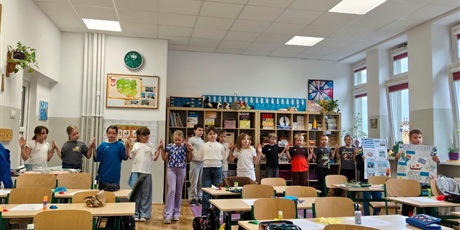Powiększ grafikę: europejski-dzien-jezykow-w-naszej-szkole-i-wyniki-konkursu-715129.jpg