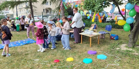 Powiększ grafikę: festyn-szkolny-z-okazji-dnia-dziecka-699578.jpg