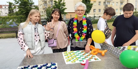 Powiększ grafikę: festyn-szkolny-z-okazji-dnia-dziecka-699593.jpg