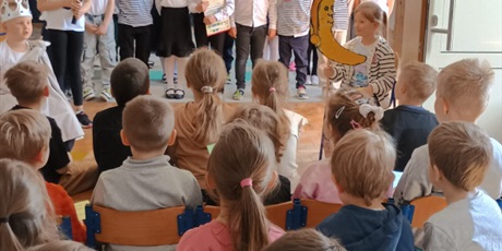 Powiększ grafikę: goscie-z-przedszkola-612973.jpg