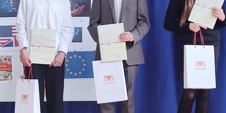 Powiększ grafikę: gratulacje-dla-wiktora-621688.jpg