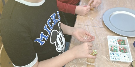 Powiększ grafikę: grudzien-w-swietlicy-pod-haslem-swiat-667306.jpg