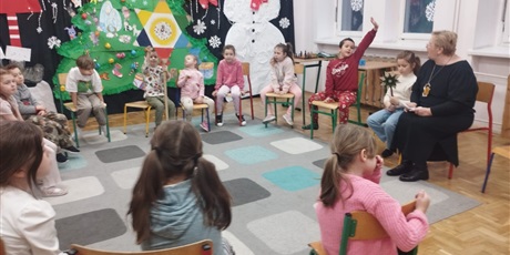 Powiększ grafikę: grudzien-w-swietlicy-pod-haslem-swiat-667324.jpg