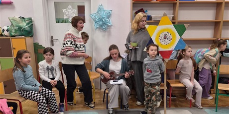 Powiększ grafikę: grudzien-w-swietlicy-pod-haslem-swiat-667450.jpg