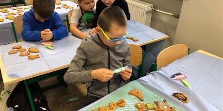 Powiększ grafikę: ida-swieta-667054.jpg