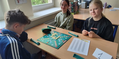 Powiększ grafikę: iii-szkolny-turniej-w-scrabble-700256.jpg