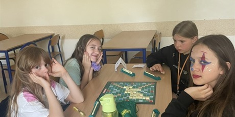 Powiększ grafikę: iii-szkolny-turniej-w-scrabble-700261.jpg