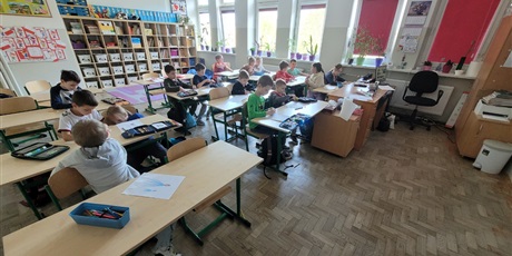 Powiększ grafikę: kolejne-zajecia-z-innowacji-o-kontynentach-623912.jpg