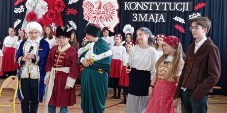 Powiększ grafikę: koncert-z-okazji-swieta-konstytucji-trzeciego-maja-526557.jpg