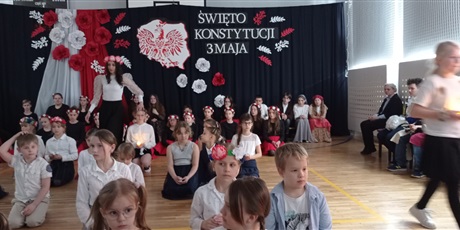 Powiększ grafikę: koncert-z-okazji-swieta-konstytucji-trzeciego-maja-526570.jpg