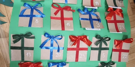 Powiększ grafikę: konkurs-jezykowy-kalendarz-adwentowy-wyniki-672147.jpg