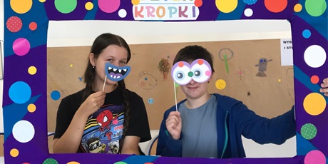 Powiększ grafikę: miedzynarodowy-dzien-kropki-638384.jpg