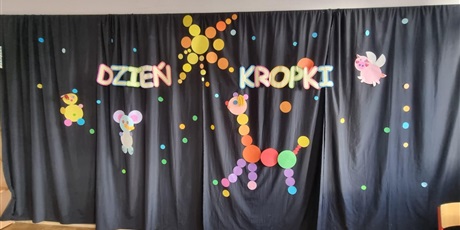 Powiększ grafikę: miedzynarodowy-dzien-kropki-638540.jpg