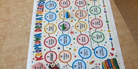 Powiększ grafikę: miedzynarodowy-dzien-kropki-w-naszej-szkole-711841.jpg