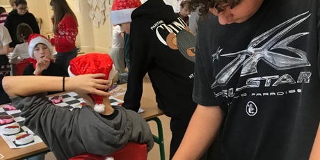 Powiększ grafikę: mikolajkowe-warcaby-664318.jpg