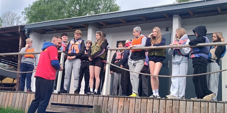 Powiększ grafikę: ostatnie-wspolne-dni-zielona-szkola-klasy-8b-694899.jpg