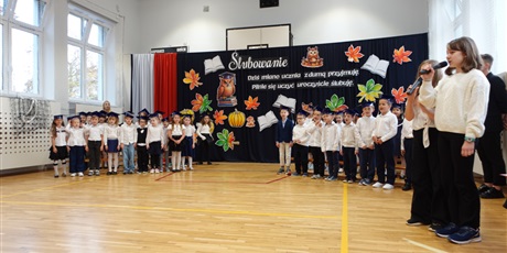 Powiększ grafikę: pasowanie-na-ucznia-29-pazdziernika-653875.jpg