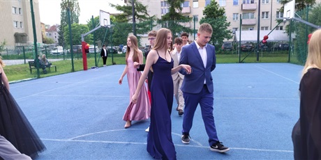 Powiększ grafikę: polonez-klas-osmych-2026-694825.jpg