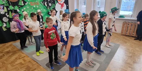 Powiększ grafikę: przedstawienie-swietlicowe-rady-na-bezpieczne-ferie-670508.jpg