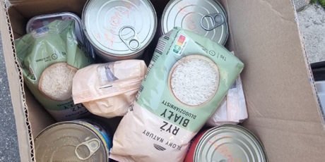 Powiększ grafikę: razem-mozemy-wiecej-pomagamy-zwierzakom-z-promyka-667224.jpg