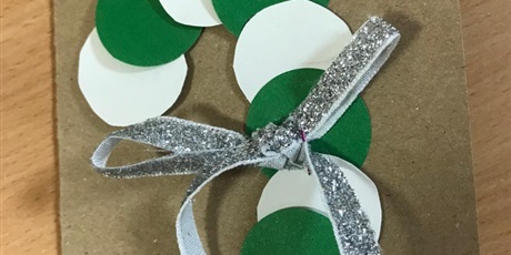 Powiększ grafikę: rodzinne-warsztaty-tworzenia-kartek-swiatecznych-664341.jpg