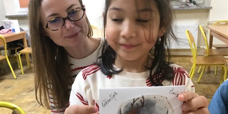 Powiększ grafikę: rodzinne-warsztaty-tworzenia-kartek-swiatecznych-664372.jpg