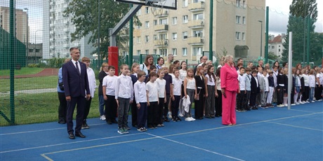 Powiększ grafikę: szczesliwego-nowego-roku-szkolnego-710571.jpg