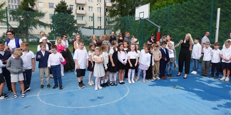 Powiększ grafikę: szczesliwego-nowego-roku-szkolnego-710592.jpg