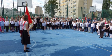Powiększ grafikę: szczesliwego-nowego-roku-szkolnego-710597.jpg