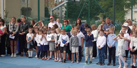 Powiększ grafikę: szczesliwego-nowego-roku-szkolnego-710626.jpg