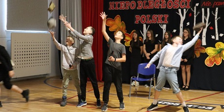 Powiększ grafikę: szkoladohymnu-11-listopada-2025-r-654118.jpg