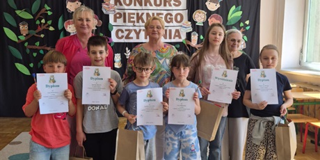 Powiększ grafikę: szkolny-konkurs-czytania-695587.jpg