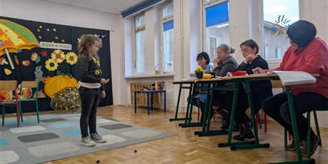 Powiększ grafikę: szkolny-konkurs-recytatorski-jesien-w-poezji-656804.jpg